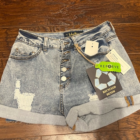 High Rise Shorts - Picture 1 of 1